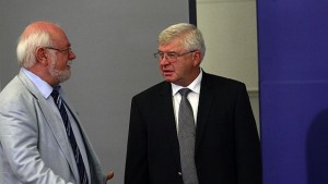 Проекти за милиони по публичната инвестиционна програма може да не