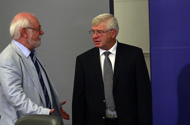 Проекти за милиони по публичната инвестиционна програма може да не бъдат изпълнени