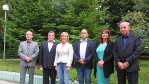 Мая Манолова Бойко Борисов не е непобедим БСП откри кампанията