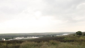 Река Мартинка прелива край село Злато поле Пътят е затворен