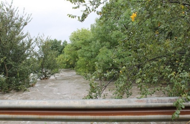 И село Лозен пред риск от скъсване на язовирна стена