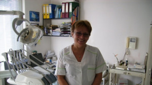 Десет стоматолози ще извършват безплатна силанизация на детски зъби в