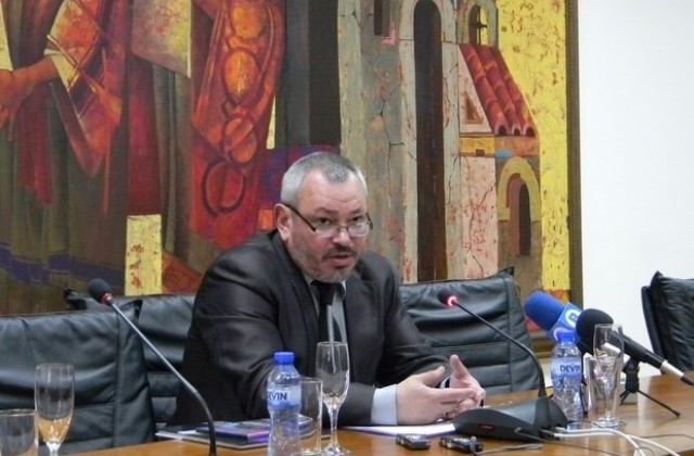 Ректорът на ВТУ стана почетен доктор на Башкирския университет