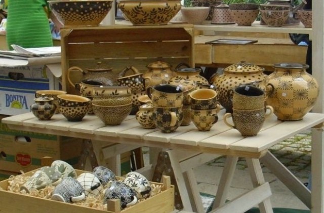 Варненска школа по етнография приема записвания на деца