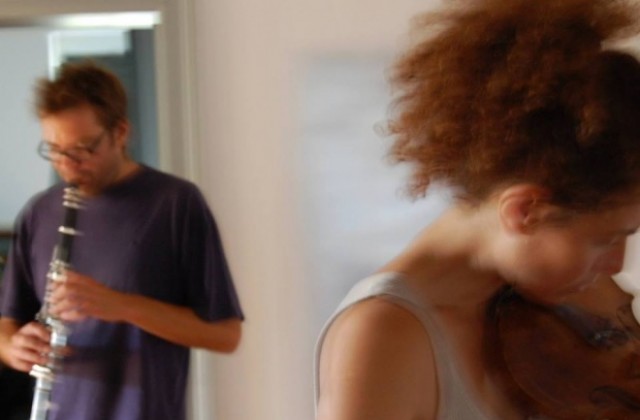 Дуо музиканти представят оригинални композиции в Таралеж