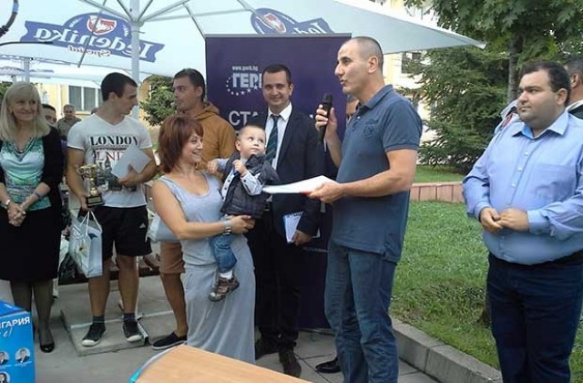 Нова детска площадка в центъра на Враца до месец