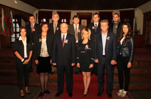 С възстановка в Учредителното събрание АБВ откри предизборната си кампания във В. Търново