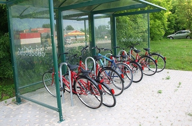 Започва изграждане на велопаркинги с 240 места
