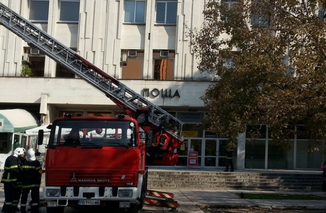 Пожарникари демонстрираха как се реагира при бедствие