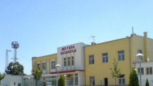 Община Казанлък настоява пред БДЖ за възстановяване на спрени влакове