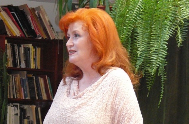 Определиха Валентина Радинска за носител на наградата Добри Чинтулов за 2014 г.