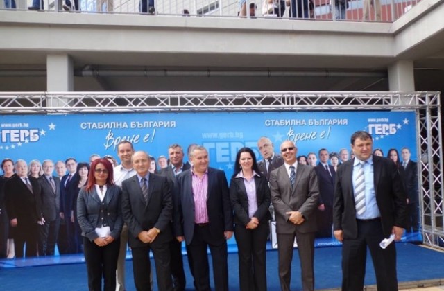 Кандидатите за депутати на ГЕРБ откриха изложба, канят на концерт и среща с Цветан Цветанов