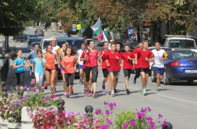 Горна Оряховица посрещна международната щафета Пробег за мир