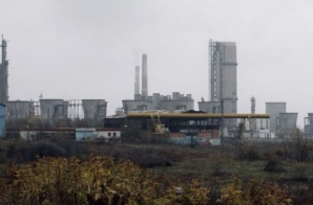 Бизнес, учени и синдикати с план за възраждане на химическата индустрия