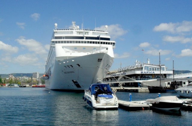 Новият круизен сезон е пред провал, предупреди турагент