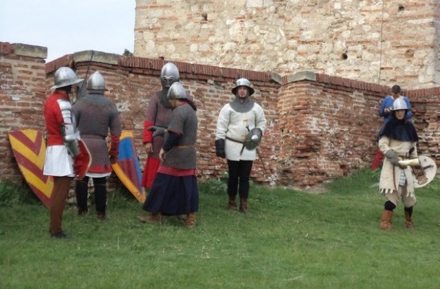 Изложба и пресъздаване на битка за начало на фестивала „БъдинЪ