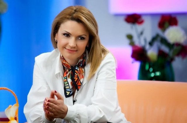 БГ звездите гостуват на Ани Салич в новия сезон на „Извън новините”