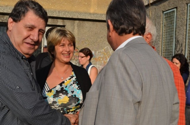 Весела Лечева пожела На добър час на ученици, учители и родители