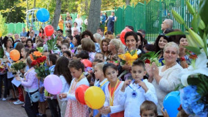 Първият випуск на Частно училище Юрий Гагарин прекрачи училищния праг