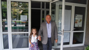 От ГЕРБ ще продължават да инвестират в образованието в приветливи