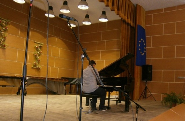 С празничен концерт НУИП.Пипков отвори врати за своите възпитаници
