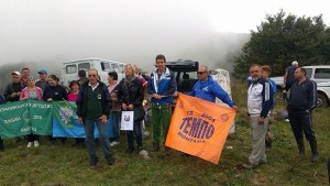 Туристи се срещнаха на българосръбската границата