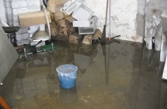 Пороят наводни подлези в Пловдив