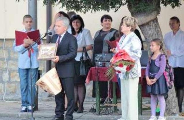 Новата учебна година в Трявна започна нормално