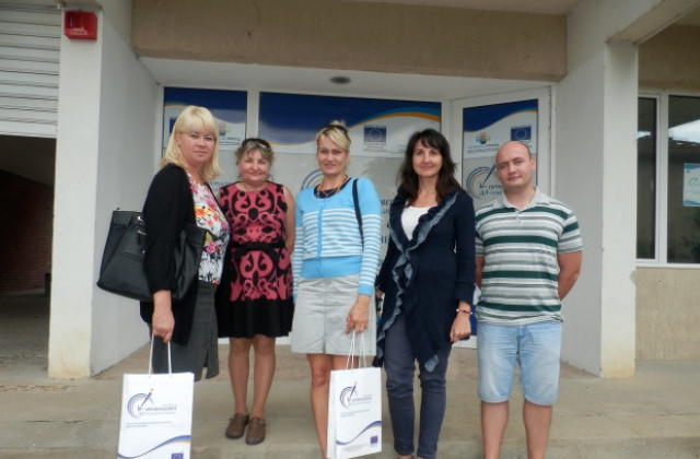 Областният инфоцентър посрещна гости от Естония