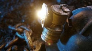 Миньорите в Черно море остават под земята