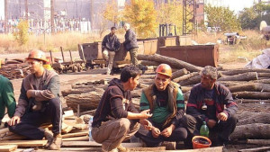 Откараха в болница двама миньори от Черно море продължава протестът