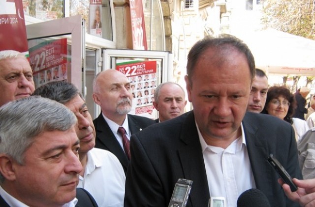 Левите избиратели да не разсейват гласовете си, призова Михаил Миков