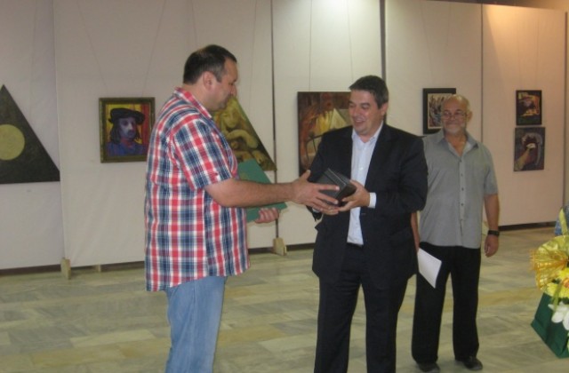 Художникът Янко Янков подреди изложба за 50-ия си рожден ден