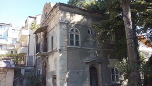 Липса на финанси и административни спънки бавят изграждането на социален