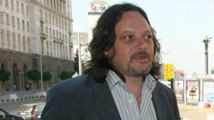Нидал Алгафари търси Бог спорейки с Господ в един роман