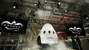 Отложиха изстрелването на Дракон към МКС