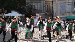 Звън на стари часовници дават начало на празниците на Стария