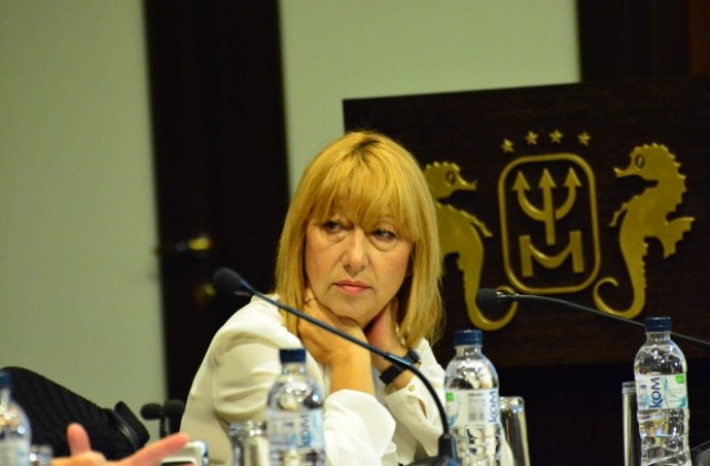 Проф. Клисарова: Започваме работа по стратегия за спешна помощ, адаптираме румънския модел за нашите условия