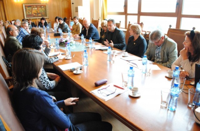 Стартира поредна фаза от процедурата за акредитиране и разкриване медицински филиал във В. Търново