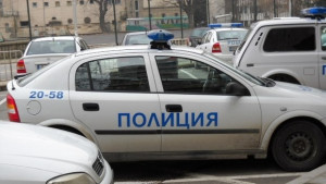 Отново откраднаха пари от автомобил