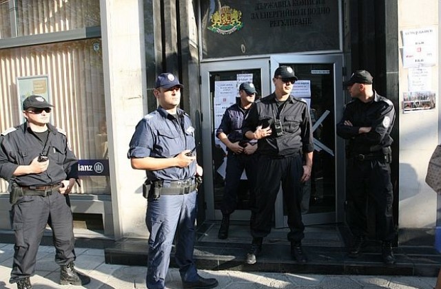 Протест спря временно движението на трамваите по столичен булевард