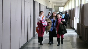 Подобряват сигурността на движението около училища и детски градини