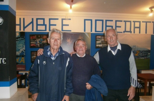 Добромир Жечев и представители на националният фен клуб Гунди посетиха Кюстендил