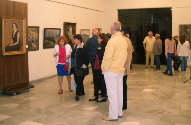 Изложба от Националната художествена галерия гостува в Добрич