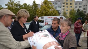 Кандидатът за народен представител Весела Лечева посети Захарни заводи в