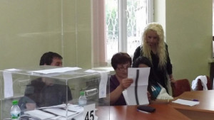 Обучават секционните комисии в община Димитровград