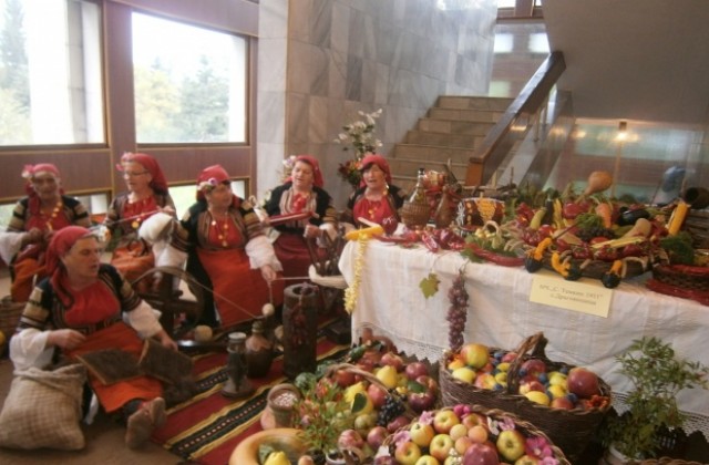 Откриха празника на плодородието
