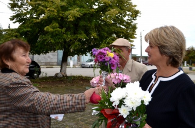 Весела Лечева: Програмата ни е реалистична, а не популистка като на други партии, които ще затварят граници