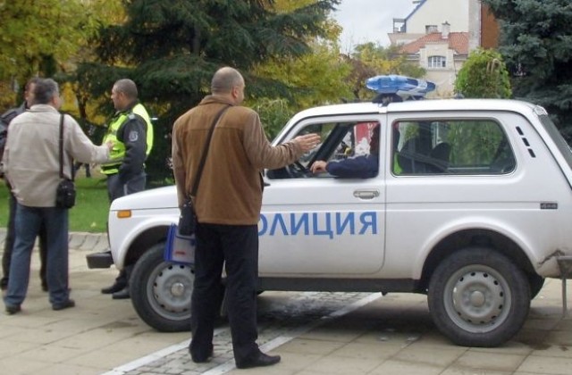 Искат арест за граничен полицай