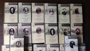 Руски бизнесмен дари ценни книги на ВТУ